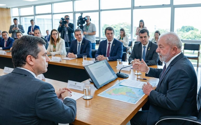 Lula se oferece como colaborador a Trump em diálogo sobre Venezuela