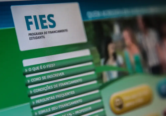 Ministério da Educação anuncia 112 mil vagas para o Fies em 2025