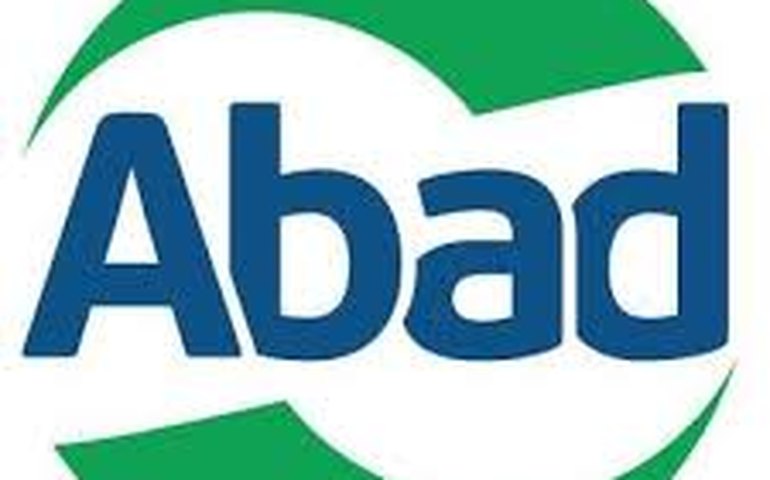 Atacado distribuidor cresce no 1º tri, mas sente efeitos da crise, diz Abad