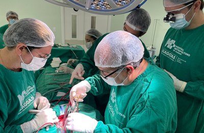 Cirurgião cardíaco português orienta em Maceió como recuperar válvula cardíaca