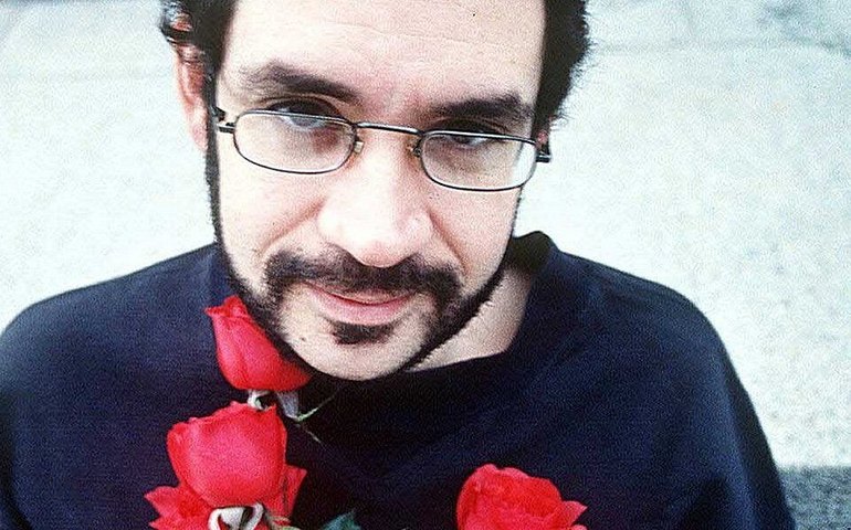 25 anos da morte de Renato Russo: relembre carreira e vida do cantor e compositor