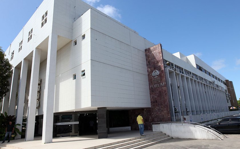 ﻿Acusado de matar procuradora aposentada vai a júri nesta terça-feira (22) em Maceió