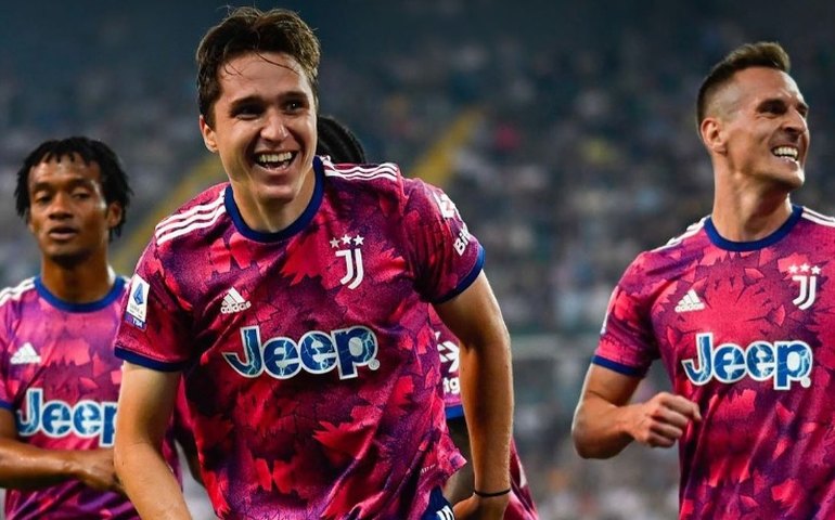 Dirigente banca a permanência de Allegri no comando do futebol da Juventus