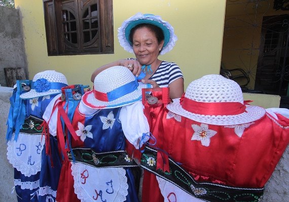 Nova mestra do Patrimônio Vivo mantém tradição há 20 anos