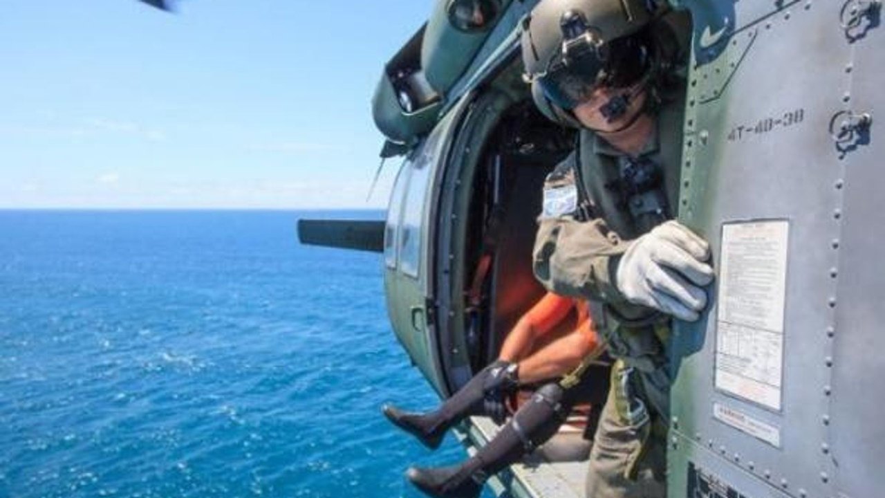 FAB faz buscas por helicóptero que desapareceu após decolar de Porto Belo, em SC