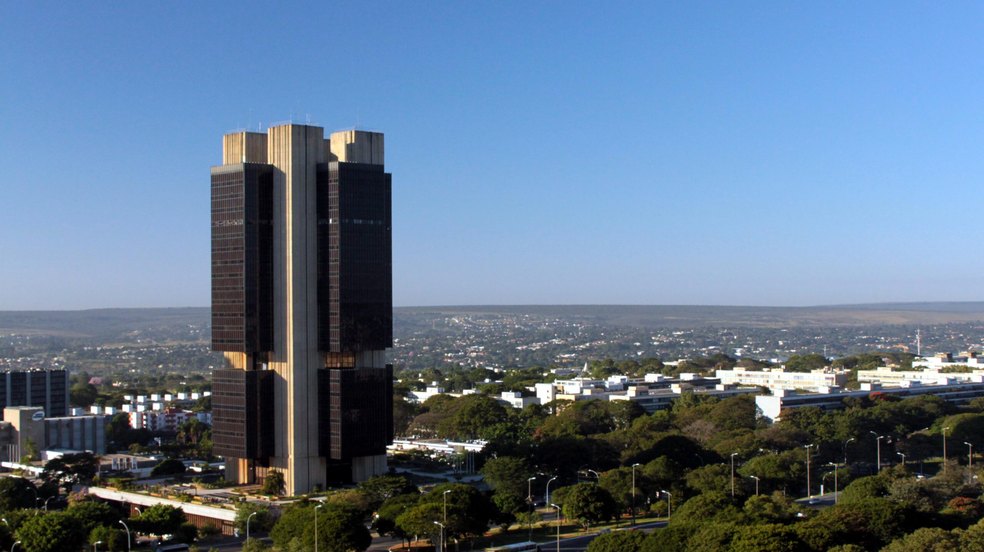 Banco Central reduz taxa Selic de 10,75% para 10,50% ao ano