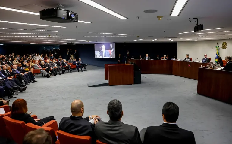 Ao vivo: STF julga denúncia contra Bolsonaro por tentativa de golpe