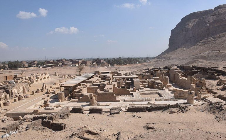 Descoberta necrópole romana e oficinas antigas no norte do Egito