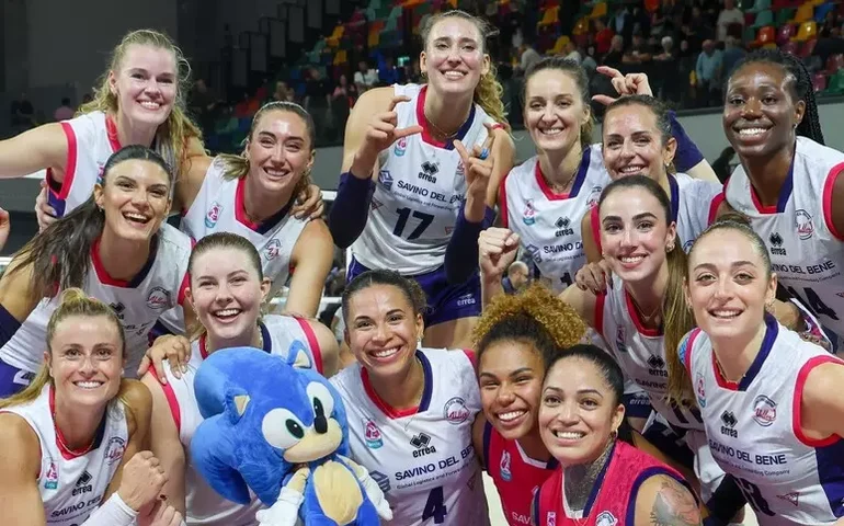 Antropova brilha, e Scandicci conquista Mundial de Clubes de vôlei