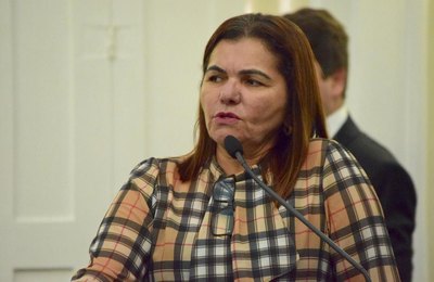 Melhorias no HGE são destacadas por Ângela Garrote