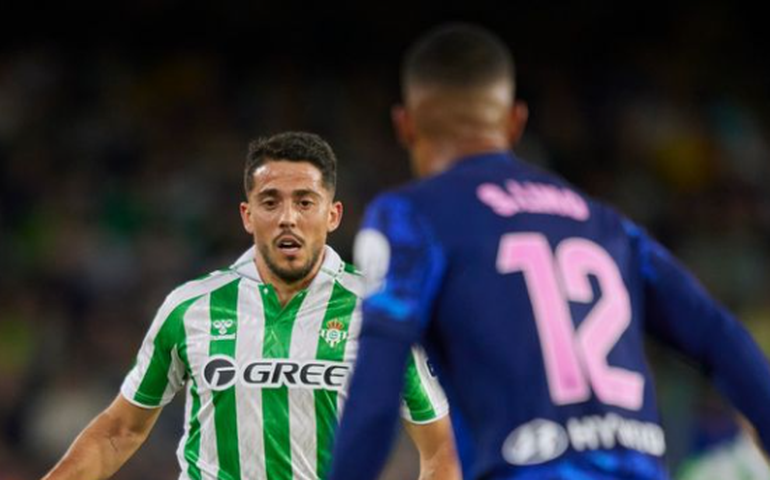 Bétis derrota o Atlético de Madrid e busca aproximação com pelotão de frente no Espanhol