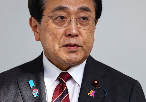 Japão: Akazawa diz que acordo com EUA não inclui mudanças nas tarifas de aço e alumínio