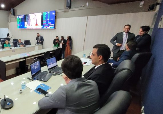 Câmara aprova Lei Delegada que altera empréstimo, Lei de Incentivos Fiscais e Passe Livre intermunicipal