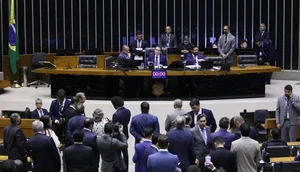 Câmara votou de madrugada o PL que flexibiliza o Licenciamento. / Foto: Foto: Kayo Magalhães / Câmara dos Deputados