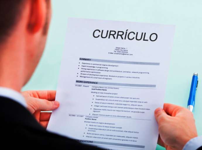 Saiba como se manter competitivo no mercado de trabalho em meio à crise