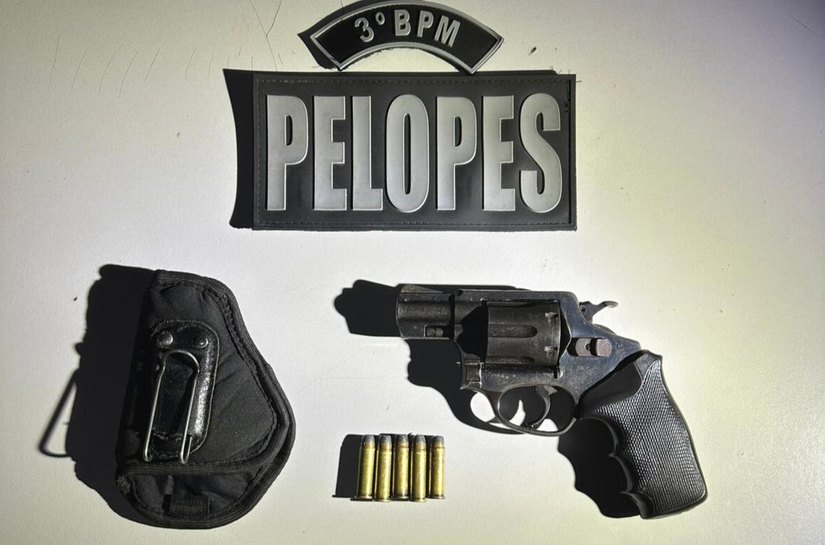 PM prende suspeito de tentativa de feminicídio e apreende arma em Limoeiro de Anadia