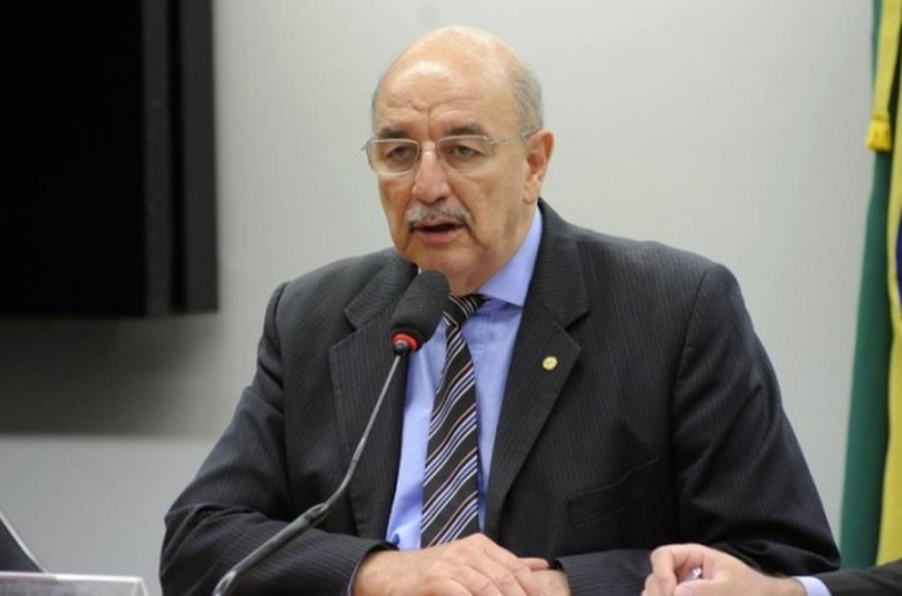 Governador e ministro promovem coletiva sobre aumento do Bolsa Família