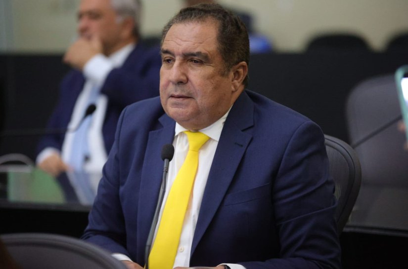 Inácio Loiola homenageia Senador Rui Palmeira pelos 43 anos de emancipação política