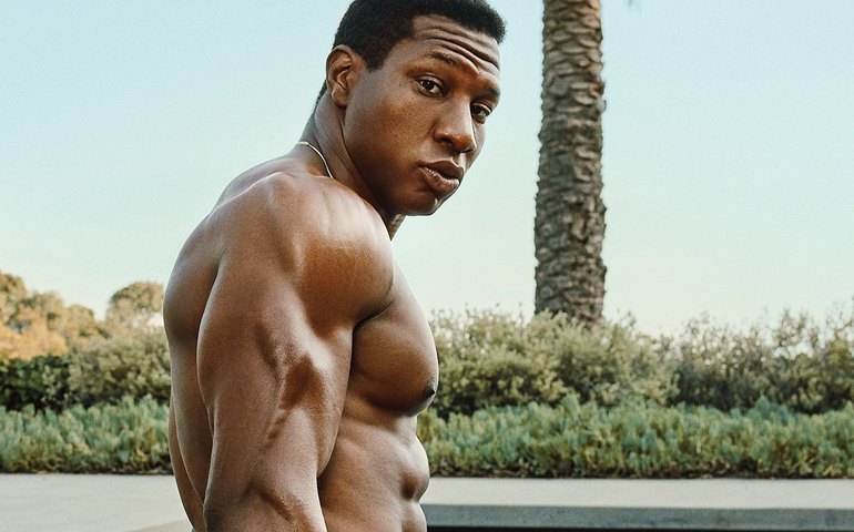 Ator da Marvel acusado de violência doméstica será julgado em agosto