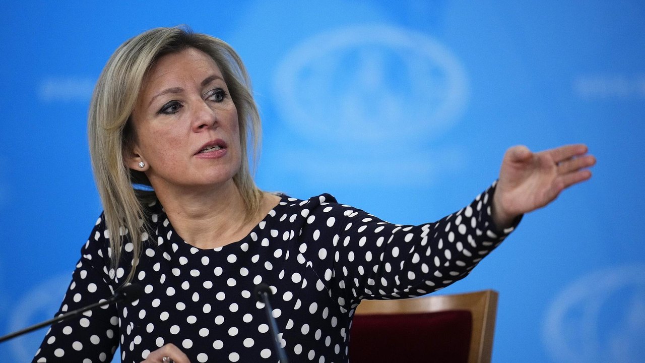 Zakharova afirma que UE deve se concentrar em problemas reais, não na militarização