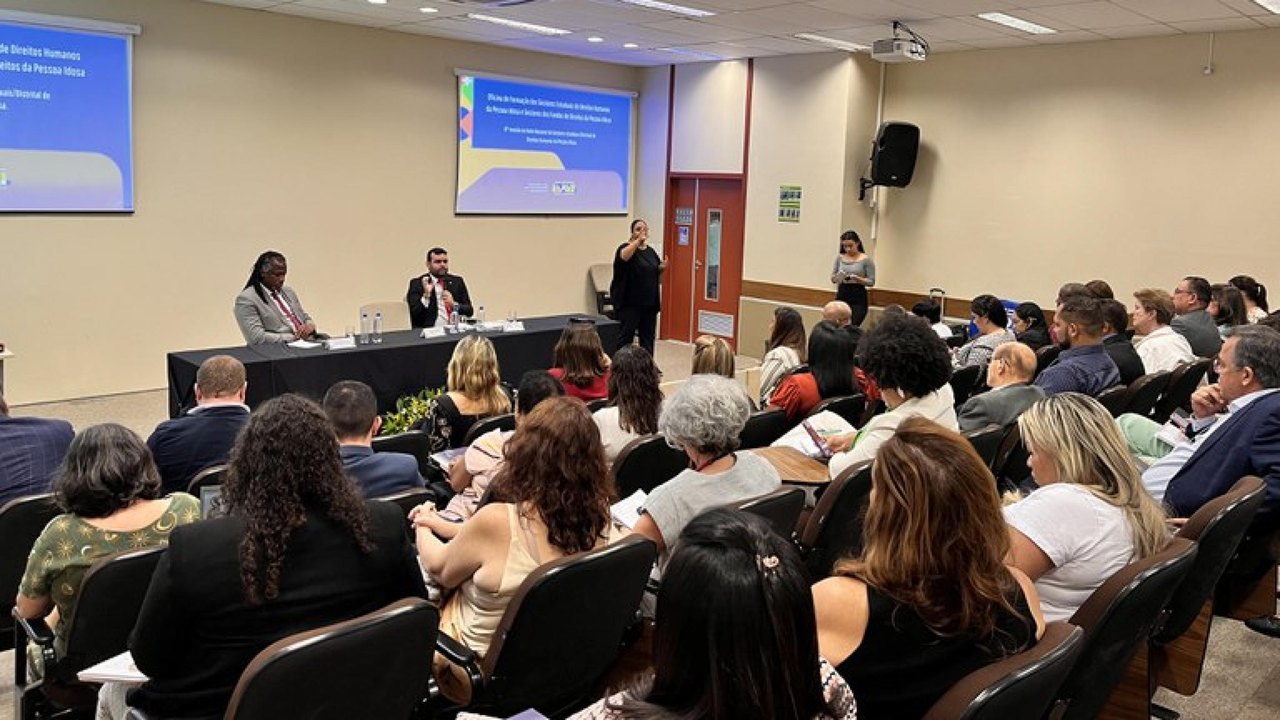 Secretaria de Estado da Cidadania participa de oficina com gestores estaduais da política da pessoa idosa
