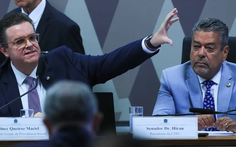 Fraudadores serão os responsáveis pelo ressarcimento de aposentados, diz ministro