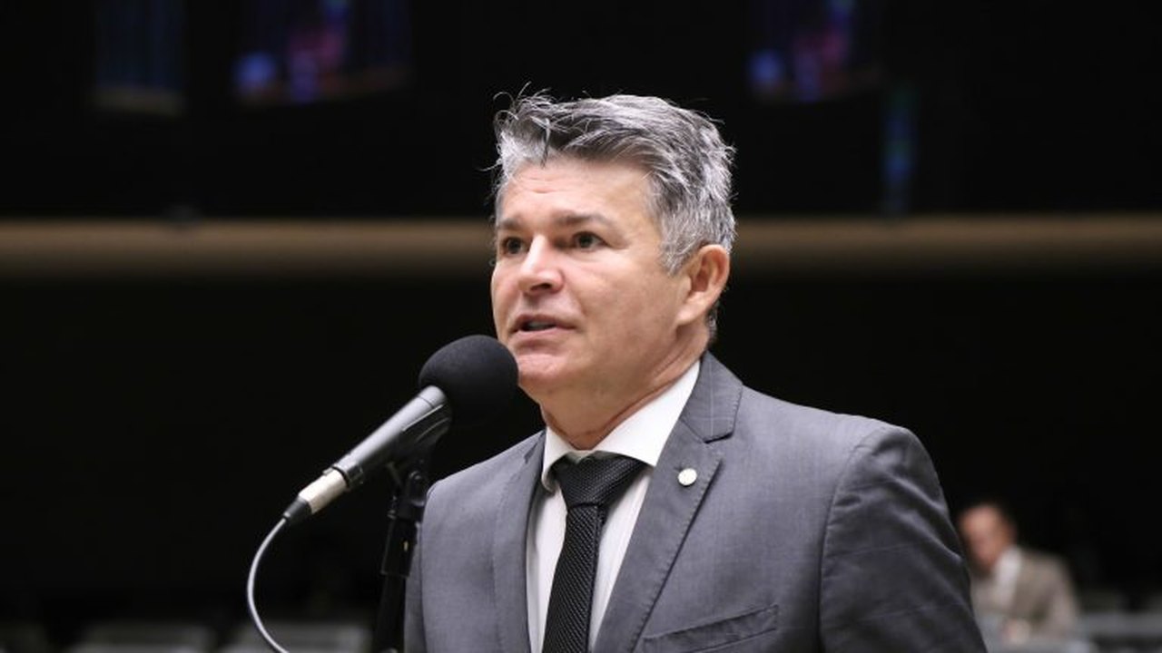 Candidato ao Senado por MT confirma encontro com Gilmar Mendes: 'Sou bicho sem rabo'