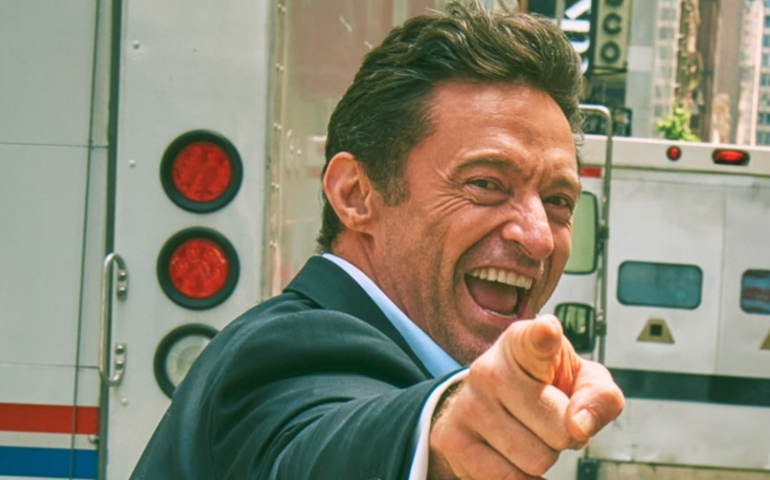 Hugh Jackman teria traído esposa com a atriz Sutton Foster, diz revista