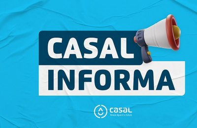 Casal e Agreste Saneamento trabalham na retirada de vazamentos