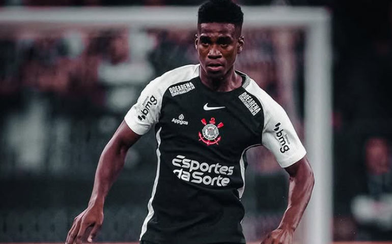 Fifa proíbe Corinthians de registrar reforços por dívida referente à compra de Félix Torres