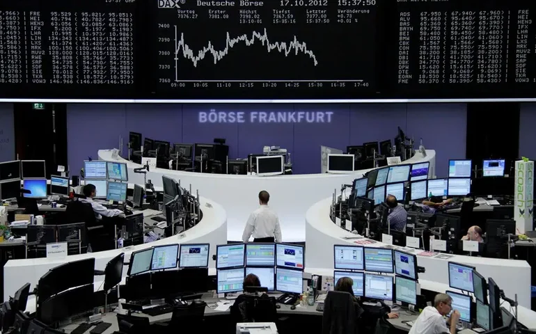 Bolsas europeias fecham em alta com impulso do setor bancário