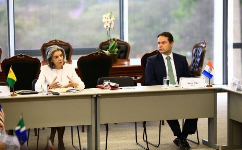 Governador defende SUS e alternativa de financiamento para segurança em encontro com nova presidente do STF