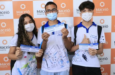 Secretaria de Educação desobriga o uso de máscaras nas escolas públicas estaduais