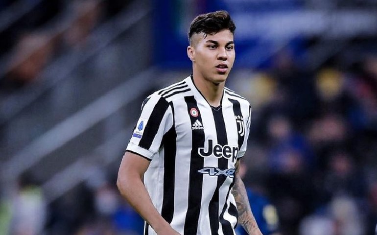 Kaio Jorge volta a jogar pela Juventus após 16 meses de grave lesão e marca três gols