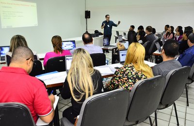 Sebrae realiza capacitação para ‘Nota Fiscal de Comércio e do Agricultor' em Maceió 