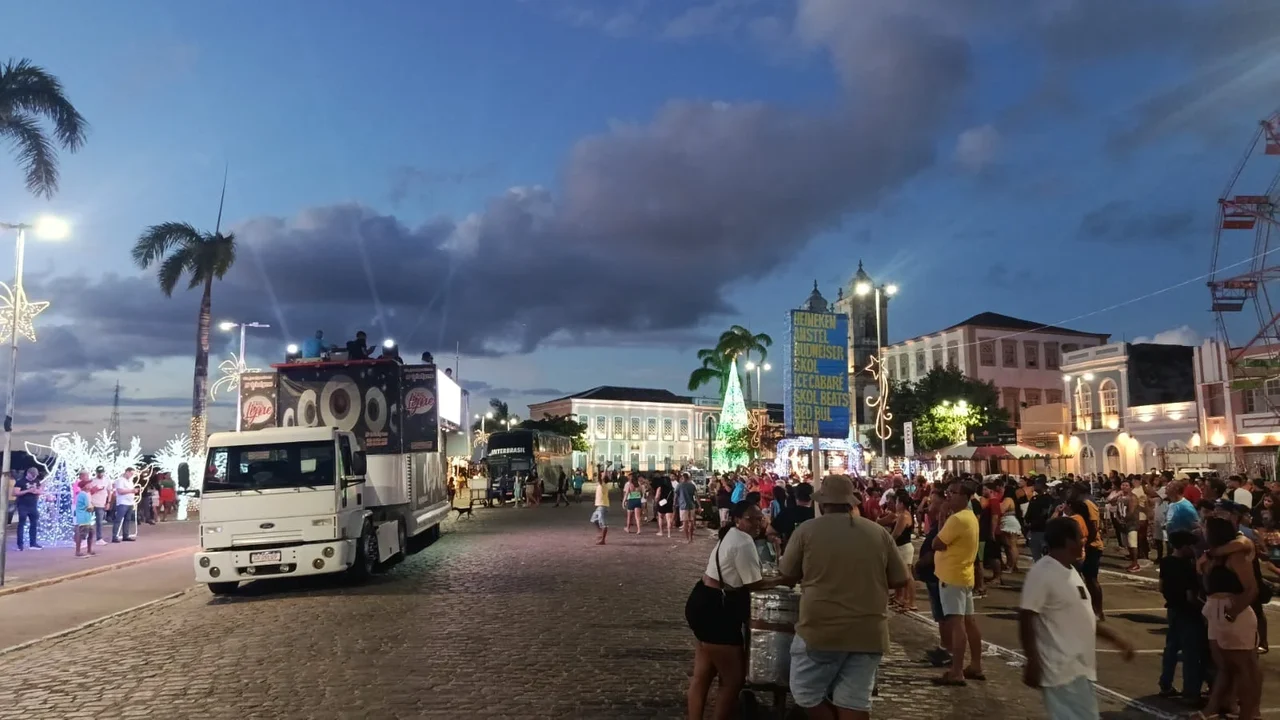 “Arrastão de programa da Rádio Farol prejudica Penedo Luz e programação infantil de Natal”