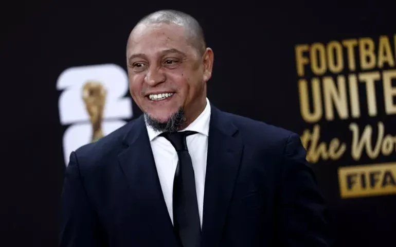 Ex-jogador Roberto Carlos passa por cirurgia no coração
