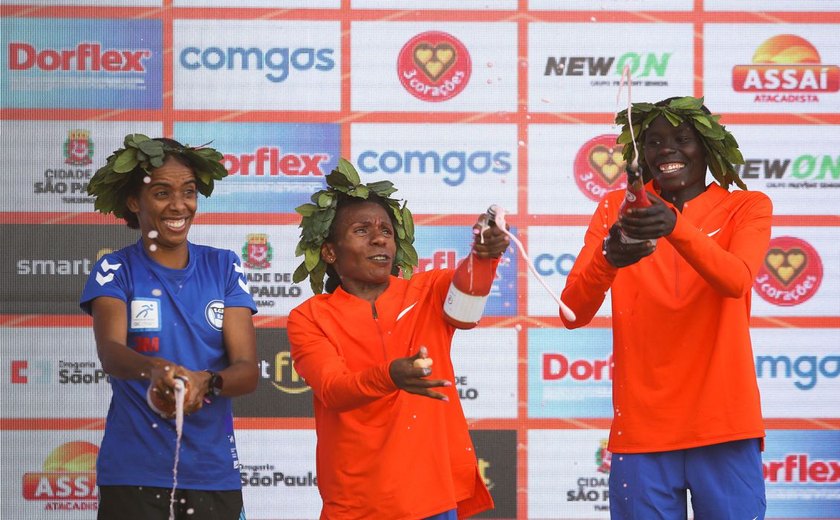 Queniana Catherine Reline vence corrida de São Silvestre