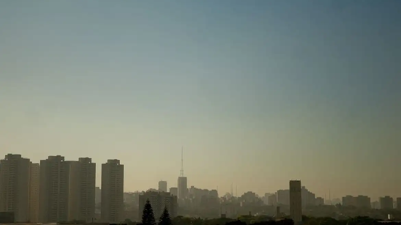 Novas tentativas de combater a poluição atmosférica letal estão falhando na Índia