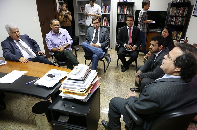 Acordo no TJ põe fim à greve dos servidores do PAM Salgadinho