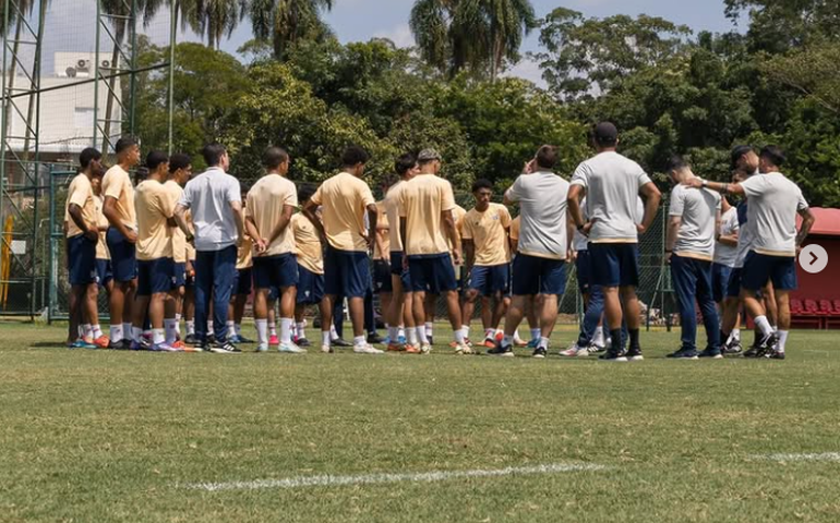 São Paulo abre treino à imprensa após 1.040 dias e tem 'visita' de lateral campeão da Eurocopa