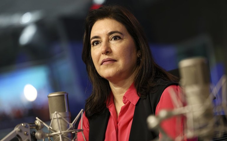 Atual modelo de emendas precisa ser repensado, diz ministra