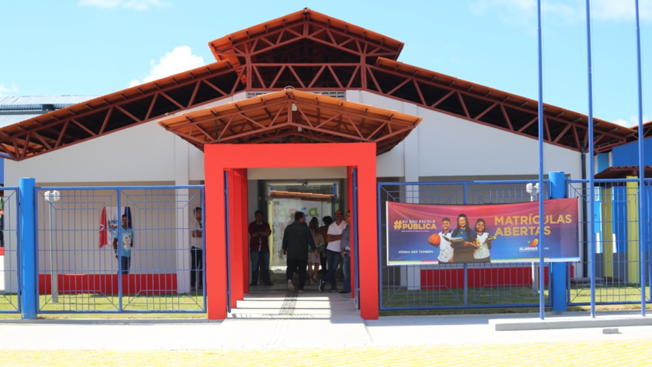 Escola Estadual Correia Titara transforma realidade educacional em Marechal Deodoro
