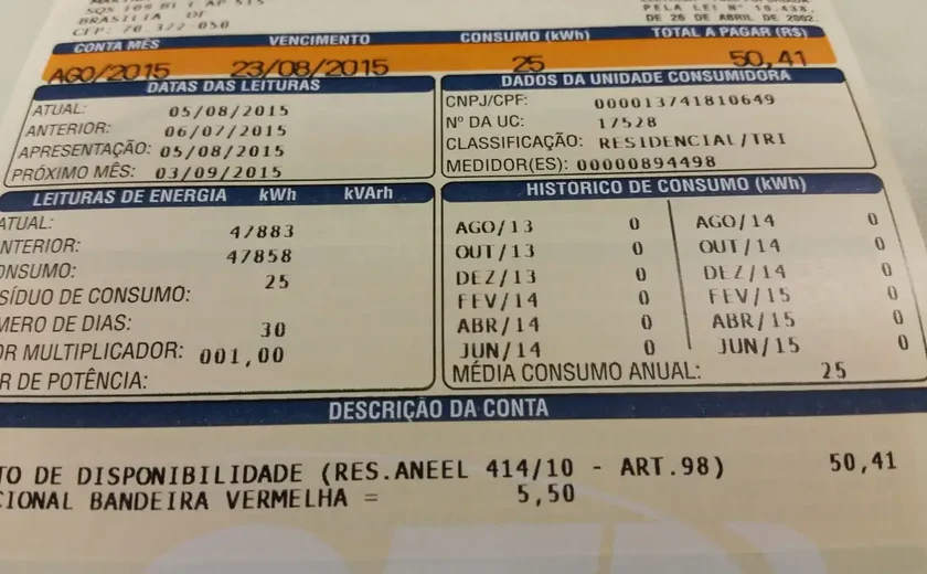 É golpe: criminosos enviam falsas contas de luz para vítimas, avisa Defensoria Pública