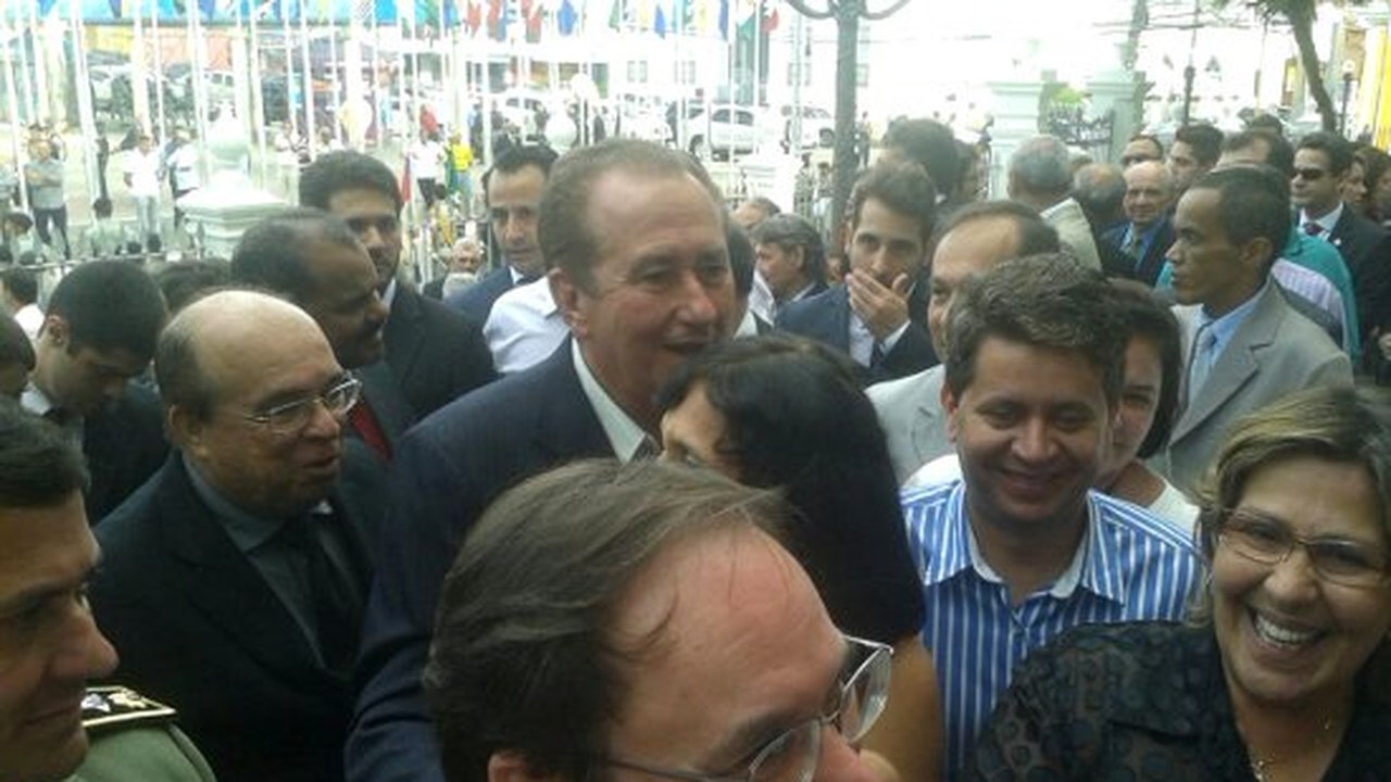 Arapiraca: Prefeita Célia prestigia posse de Renan e Luciano