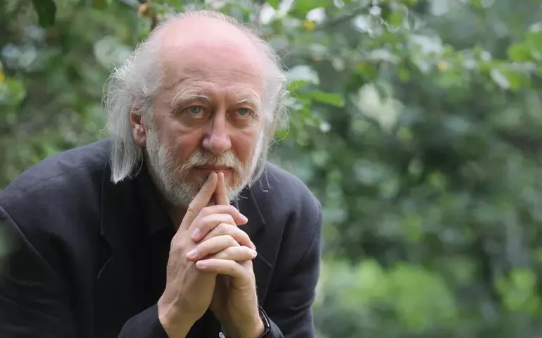 Vencedor do Nobel de Literatura lamenta atual situação do mundo