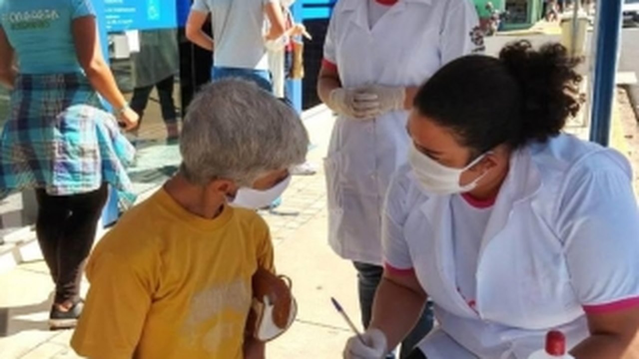 Com 2 mortes, pequena Quatá depende de ambulância para casos graves de covid-19