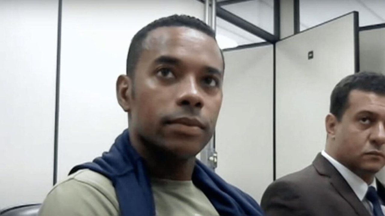 Robinho sofre nova derrota na Justiça e vê recurso ao STF barrado