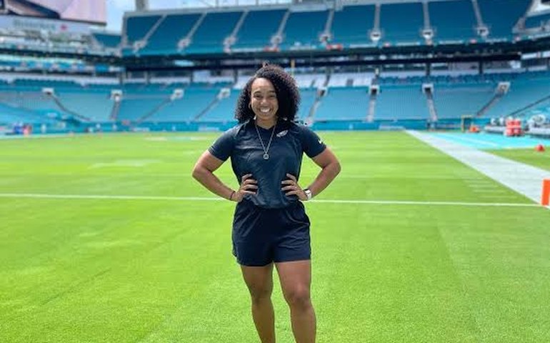 Conheça Autumn Lockwood, a primeira técnica negra em uma edição do Super Bowl