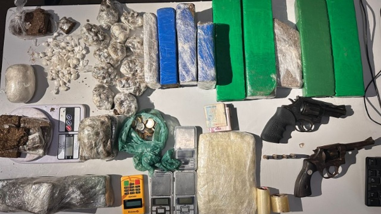 Operação integrada prende dois criminosos e apreende mais de 8 kg de drogas em Maceió
